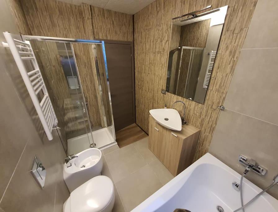 Villa Cristallo Private Apartment Fontanelice Bagian luar foto