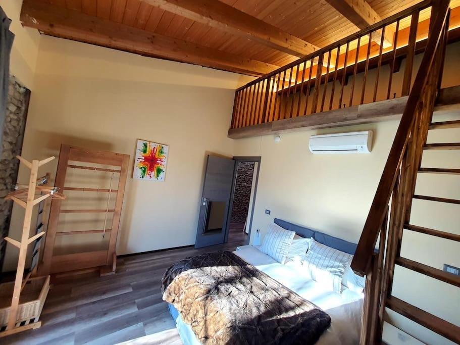 Villa Cristallo Private Apartment Fontanelice Bagian luar foto