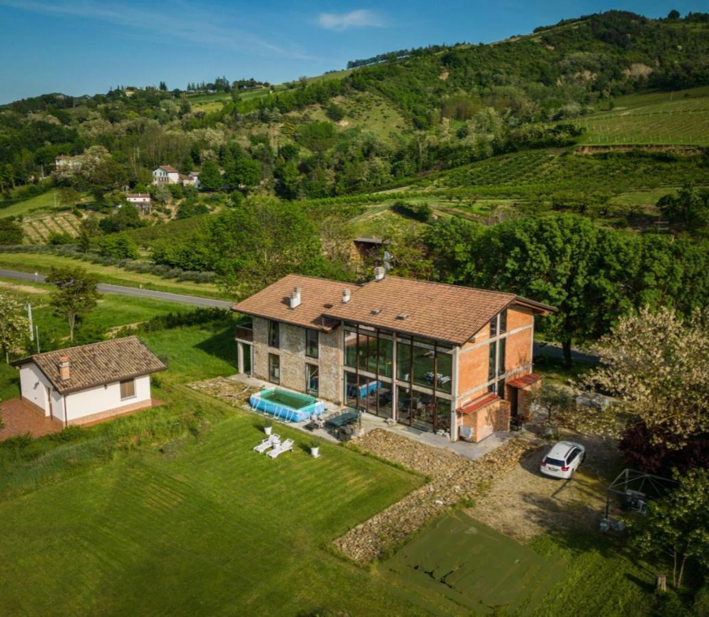 Villa Cristallo Private Apartment Fontanelice Bagian luar foto